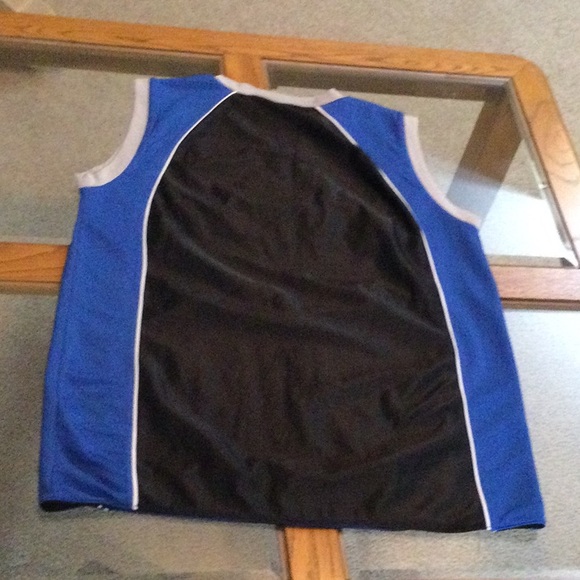 Number 43 v neck boys top - Picture 3 of 4